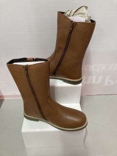 JOHN LEWIS ISOBEL 2 TAN BOOTS SIZE: 34(628558)