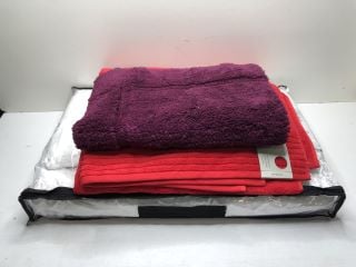 3 X ITEMS INC ULTIMATE LUXURY EXTRA COMFORT BATH RUG (723942)