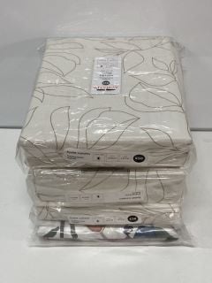 4 X ASSORTED CURTAINS INC PENCIL PLEAT CURTAINS