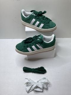 ADIDAS GREEN CAMPUS TRAINERS UK SIZE 8.5