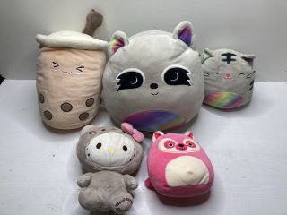 QTY OF STUFFY TOYS INC SQUISHMALLOWS