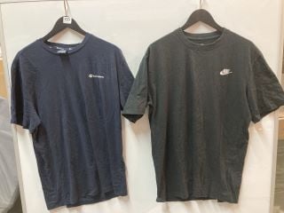 2 X MENS DESIGNER TEES INC NIKE