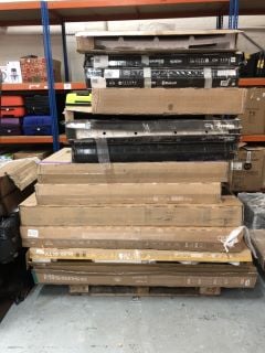 PALLET OF TVS INCL. TOSHIBA 50" FLATSCREEN SMART FIRE TV (SMASHED, SALVAGE, SPARES)