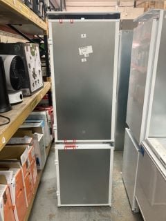 AEG INTEGRATED FRIDGE FREEZER MODEL NO: NSC7G181DS