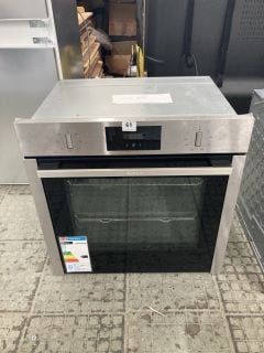 NEFF SINGLE ELECTRIC OVEN MODEL B3CCC0AN0B RRP £579 (EX-DISPLAY)