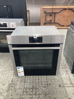 NEFF SINGLE ELECTRIC OVEN MODEL B3CCC0AN0B RRP £579 (EX-DISPLAY)