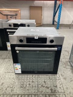 BEKO SINGLE ELECTRIC OVEN MODEL BBIE23300XFP RRP £319 (EX-DISPLAY)