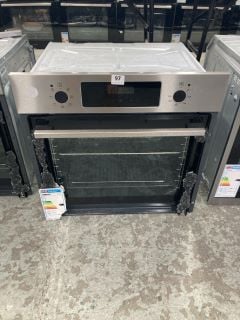 ZANUSSI SINGLE ELECTRIC OVEN MODEL ZOHCX3X2 RRP £359 SMASHED GLASS (EX-DISPLAY)