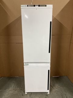 GRUNDIG GKFED473 INTEGRATED 70/30 FRIDGE FREEZER - SLIDING HINGE RRP: £539 (EX DISPLAY)