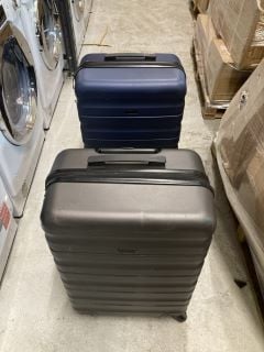 2 X HARDSHELL SUITCASES