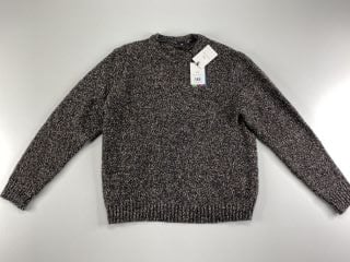 PAUL SMITH MEN'S PULLOVER CREW NECK. SIZE: XL, MADE FROM: 40% WO 10% CO 8% SE 20% PAC 16% PL 6% PA. RRP: £175