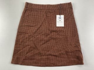 PAUL SMITH WOMEN'S SKIRT. SIZE: 38, MADE FROM: 46% VISCOSE 34% WOOL 17% POLYAMIDE 3% ELASTANE. RRP: £195