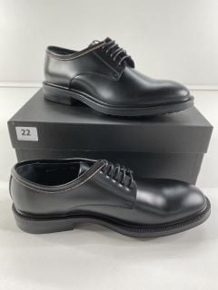 PAUL SMITH MEN'S SHOE RUTFORD BLACK MULTI TOPLIINE. SIZE: 8, MADE FROM: 100% COW LEATHER UPPER/RUBBER SOLE. RRP: £365