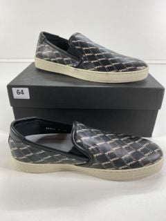 PAUL SMITH MEN'S SHOE TASKER BLACK GEO PRINT. SIZE: 9, MADE FROM: 100% CALF LEATHER UPPER/RUBBER SOLE. RRP: £315