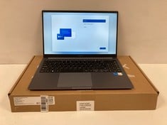 SAMSUNG GALAXY BOOK 4 512 GB LAPTOP (ORIGINAL RRP - 742,99€) IN SILVER. (WITH BOX AND CHARGER). I5-1335U, 16 GB RAM, , INTEL IRIS XE GRAPHICS [JPTZ7297].