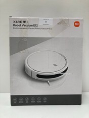 ROBOT HOOVER E12 BRAND XIAOMI MODEL B112 WHITE - LOCATION 13A.