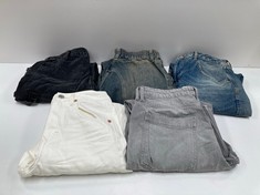 5 X PREMIUM DESIGNER GARMENTS VARIOUS SIZES AND STYLES INCLUDING GREY TROUSERS SIZE 30W 32L (TOTAL RRP, 363€) - LOCATION 22B.