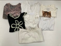 7 X GARMENTS VARIOUS BRANDS AND SIZES INCLUDING BLACK TOP SIZE 38 DAISY (TOTAL RRP 232€) - LOCATION 3B.