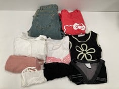 9 X GARMENTS VARIOUS BRANDS AND SIZES INCLUDING RED HELLO KITTY T-SHIRT SIZE S (TOTAL RRP 330€) - LOCATION 3B.