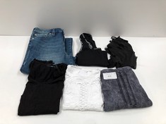 6 X DESIGNER CLOTHES IN VARIOUS STYLES AND SIZES INCLUDING GREY BODYSUIT SIZE M (TOTAL RRP 252€) - LOCATION 27B.