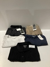 5 X JACK & JONES GARMENTS VARIOUS SIZES AND MODELS INCLUDING BEIGE TROUSERS SIZE 30 - LOCATION 4B.