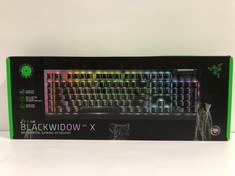 RAZER BLACKWIDOW V4 X, MECHANICAL GAMING KEYBOARD WITH RAZER CHROMA RGB (RAZER GREEN MECHANICAL SWITCHES, 6 DEDICATED MACRO KEYS, DUAL INJECTION ABS KEYS) US-LAYOUT, BLACK - LOCATION 3C.