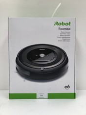 IROBOT ROOMBA E6192 WI-FI CONNECTED ROBOT HOOVER WITH 2 MULTI-SURFACE RUBBER BRUSHES - IDEAL FOR PETS - PERSONALISED SUGGESTIONS - COMPATIBLE WITH YOUR VOICE ASSISTANT - WASHABLE TANK - LOCATION 31C.