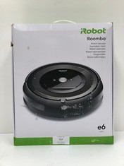 IROBOT ROOMBA E6192 WI-FI CONNECTED ROBOT HOOVER WITH 2 MULTI-SURFACE RUBBER BRUSHES - IDEAL FOR PETS - PERSONALISED SUGGESTIONS - COMPATIBLE WITH YOUR VOICE ASSISTANT - WASHABLE TANK - LOCATION 35C.