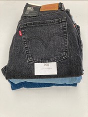 3 X LEVIS TROUSERS VARIOUS SIZES AND MODELS INCLUDING JEANS SIZE 30W 32L - LOCATION 20C.