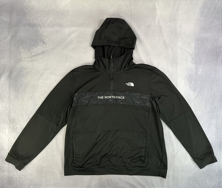 The North Face TNF M Train N Logo 1/4 Zip Hoodie - Size XL (VAT ONLY PAYABLE ON BUYERS PREMIUM)