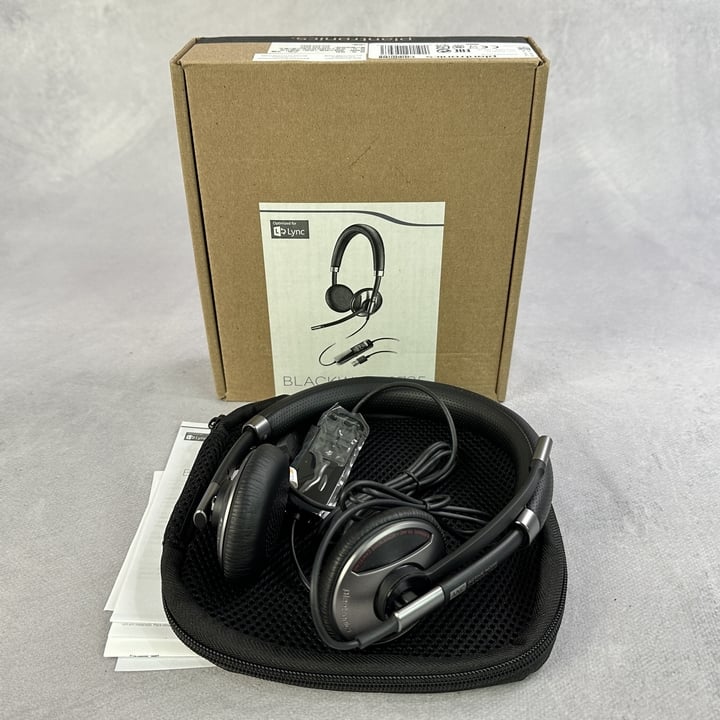 Blackwire C725 Plantronics Headset (VAT ONLY PAYABLE ON BUYERS PREMIUM)