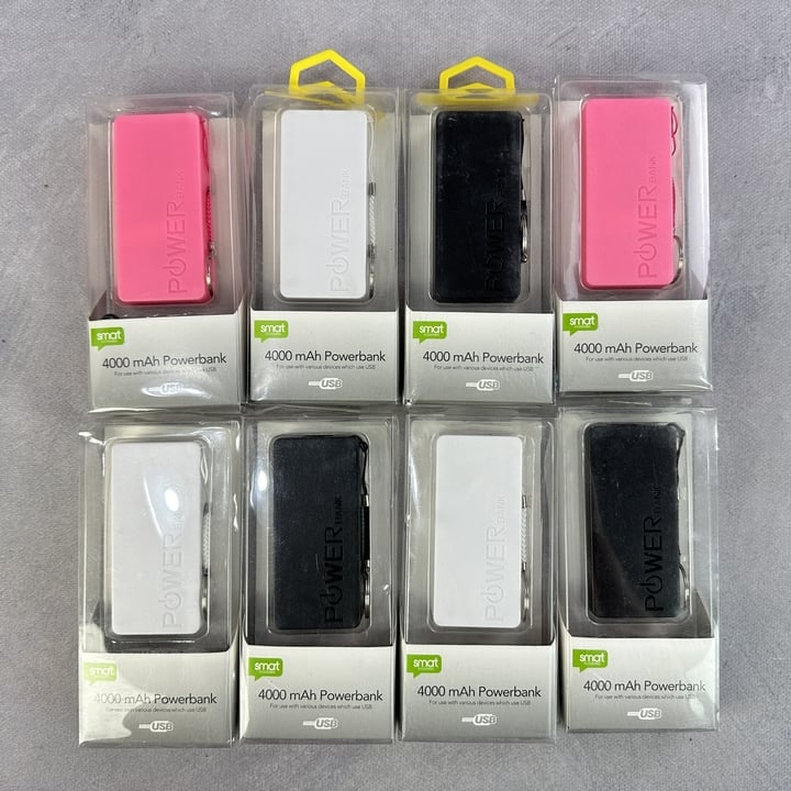 Smart Accessories 4000 mAh Powerbanks 8x Units (VAT ONLY PAYABLE ON BUYERS PREMIUM)