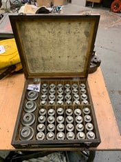 A.HURST & SON CLAMPING SET