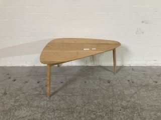 OAK THREE LEGGED PEBBLE TABLE H- 46.5CM W- 88CM D- 59CM