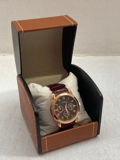 MEN"™S LA BANUS QUARTZ CHRONOGRAPH WATCH. FEATURING A BLACK DIAL WITH SUB DIALS, ROSE GOLD COLOURED BEZEL AND CASE, BURGUNDY COLOURED STRAP: LOCATION - A14