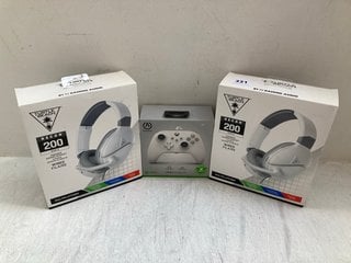 2 X TURTLE BEACH RECON 200 GEN 2 WIRED FLARE GAMING HEADSETS IN WHITE TO ALSO INCLUDE POWERA XBOX WIRED CONTROLLER IN WHITE: LOCATION - B14