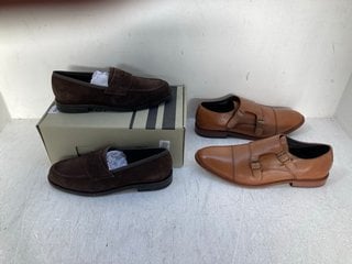 JOHN LEWIS & PARTNERS MENS FABRIC LOAFERS IN BROWN - UK SIZE 8 TO INCLUDE JOHN LEWIS & PARTNERS MENS LEATHER LOAFERS IN BROWN - UK SIZE 10: LOCATION - B7