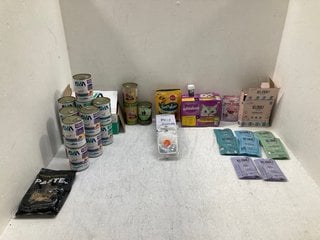 QTY OF ASSORTED PET FOOD ITEMS TO INCLUDE BOX OF BLINK! KITTEN CHICKEN & FISH FILLETS SELECTION IN JELLY - BBE 1/26: LOCATION - B6