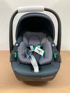 MAXI COSI PEBBLE 360 GROUP 0+/1 CAR SEAT IN ESSENTIAL GRAPHITE - RRP £209.99: LOCATION - B5