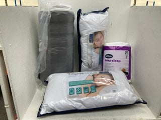 4 X ASSORTED BEDDING ITEMS TO INCLUDE SILENTNIGHT DEEP SLEEP DOUBLE DUVET: LOCATION - C4