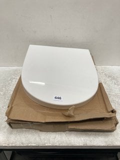 WHITE TOILET SEAT - RRP £70: LOCATION - R1