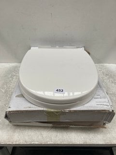 2X WHITE TOILET SEATS - RRP £140: LOCATION - R1