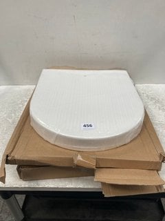 2X WHITE TOILET SEATS - RRP £140: LOCATION - R1