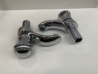 PAIR OF ALL CHROME BATH/BASIN PILLAR TAPS - RRP £160: LOCATION - R2