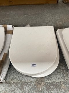 2X WHITE TOILET SEAT - RRP £140: LOCATION - R2