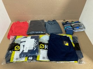 QTY OF ASSORTED MENS CLOTHING IN VARIOUS SIZES TO INCLUDE GEORGE A-FRONT TRUNKS WITH COTTON STRETCH - UK SIZE: XL: LOCATION - H14