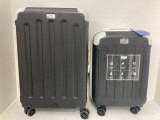 2 X WHEELED HARD SHELL SUITCASES IN VARIOUS SIZES: LOCATION - H11