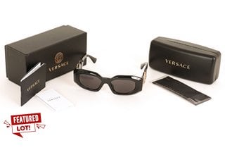 VERSACE WOMENS MAXI MEDUSA BIGGIE OVAL-FRAME NYLON SUNGLASSES - MODEL 0VE4425U - RRP £256: LOCATION - BOOTH