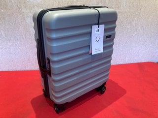 ANTLER CLIFTON C1 4-WHEEL STANDARD C/SPIN SUITCASE IN SAGE - RRP £200: LOCATION - BOOTH