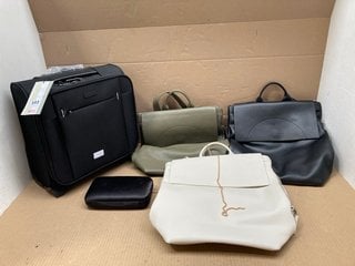 5 X ASSORTED JOHN LEWIS & PARTNERS LADIES BAGS TO INCLUDE VIENNA UNDERSEAT SUITCASE IN BLACK: LOCATION - G12